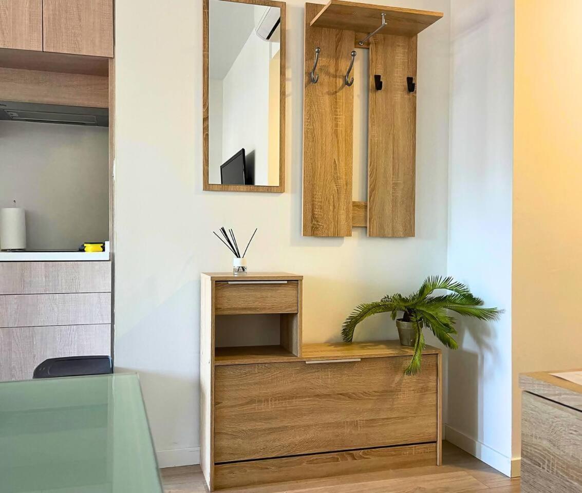Home4U Apartamento Con Cochera 格拉纳达 外观 照片