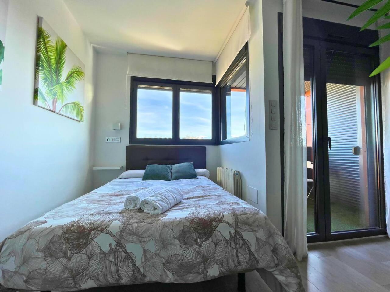 Home4U Apartamento Con Cochera 格拉纳达 外观 照片